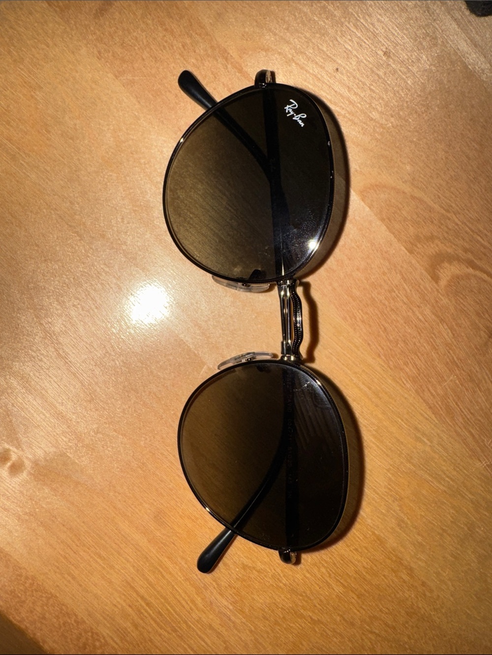 Ray-Ban Round Metal Sunglasses Black
